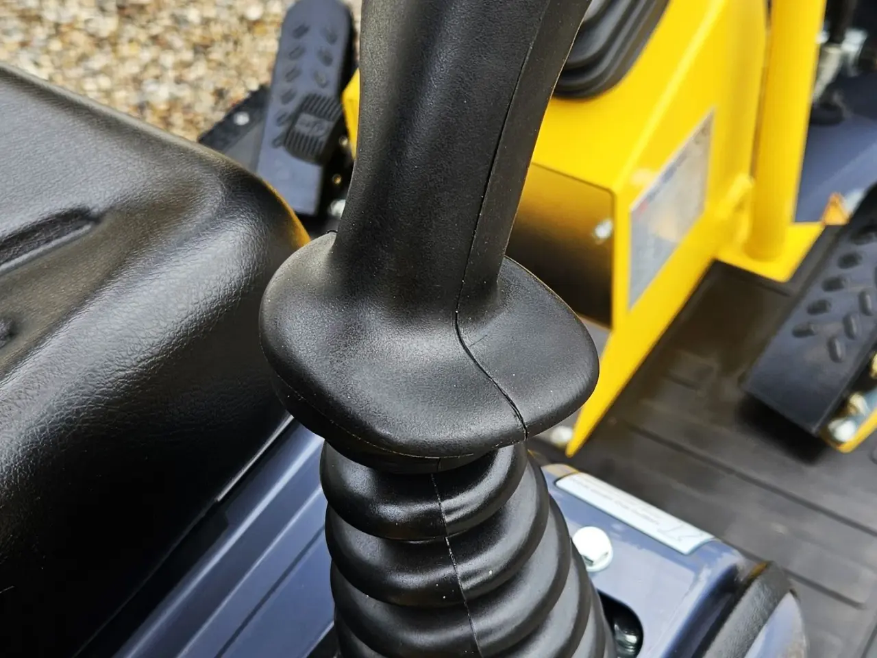 Billede 13 - Eurotrac W11 / fabriksny / skovl & gafler / Kubota motor