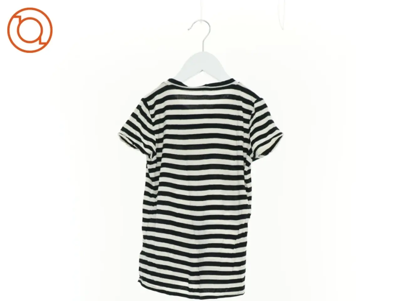 Billede 2 - T-shirt fra Name It (str. 122 cm)