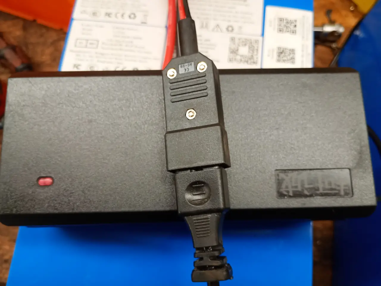 Billede 2 - Nyt 80A lithium batteri med oplader