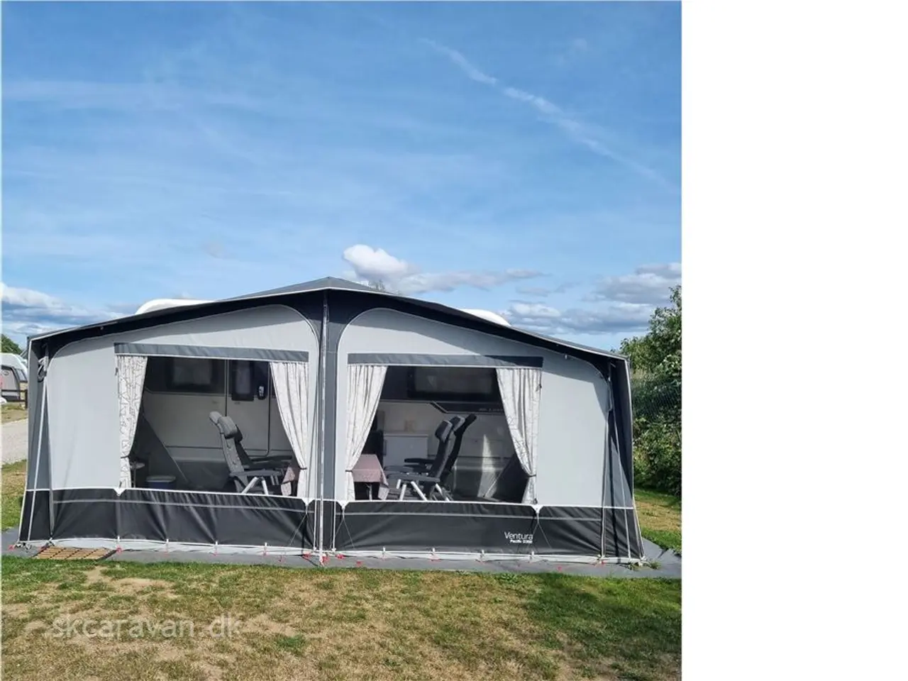 Billede 2 - 2017 - Hobby De Luxe Edition 495 UL Pæn og velholdt campingvogn