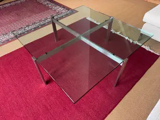 PK65 glasbord af Poul Kjærholm
