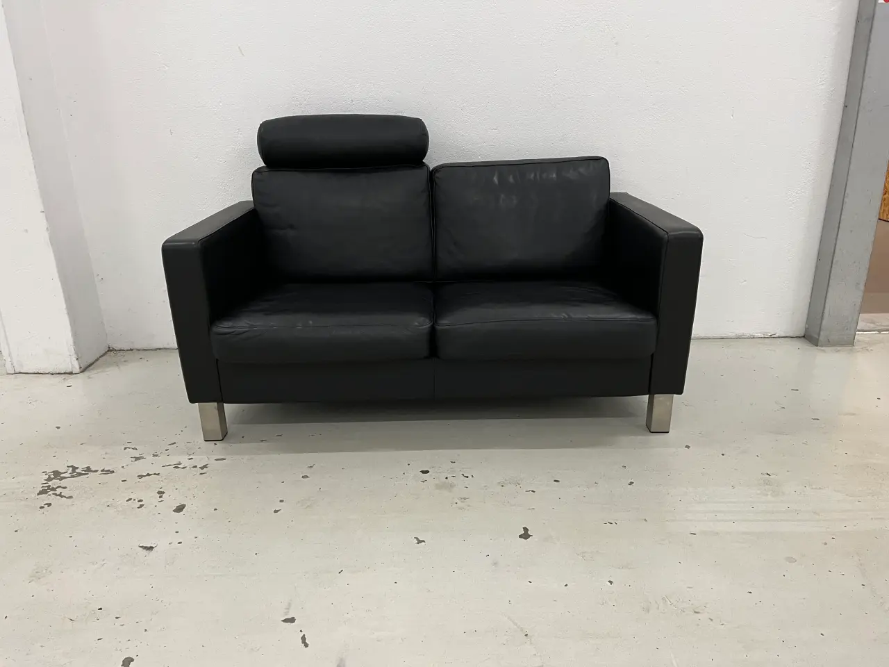 Billede 1 - Mogens Hansen MH321 2 Pers.Sofa i sort premium .