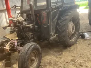 Defekt traktor