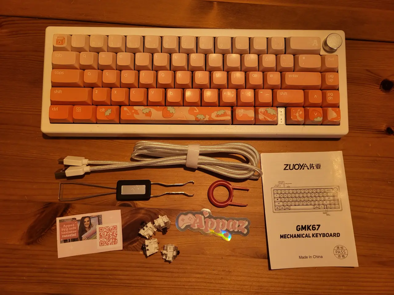 Billede 1 - Appaz Strawberry Milk 65% keyboard