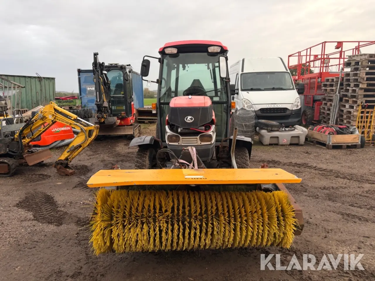 Billede 2 - Traktor Kubota L4240 med kost