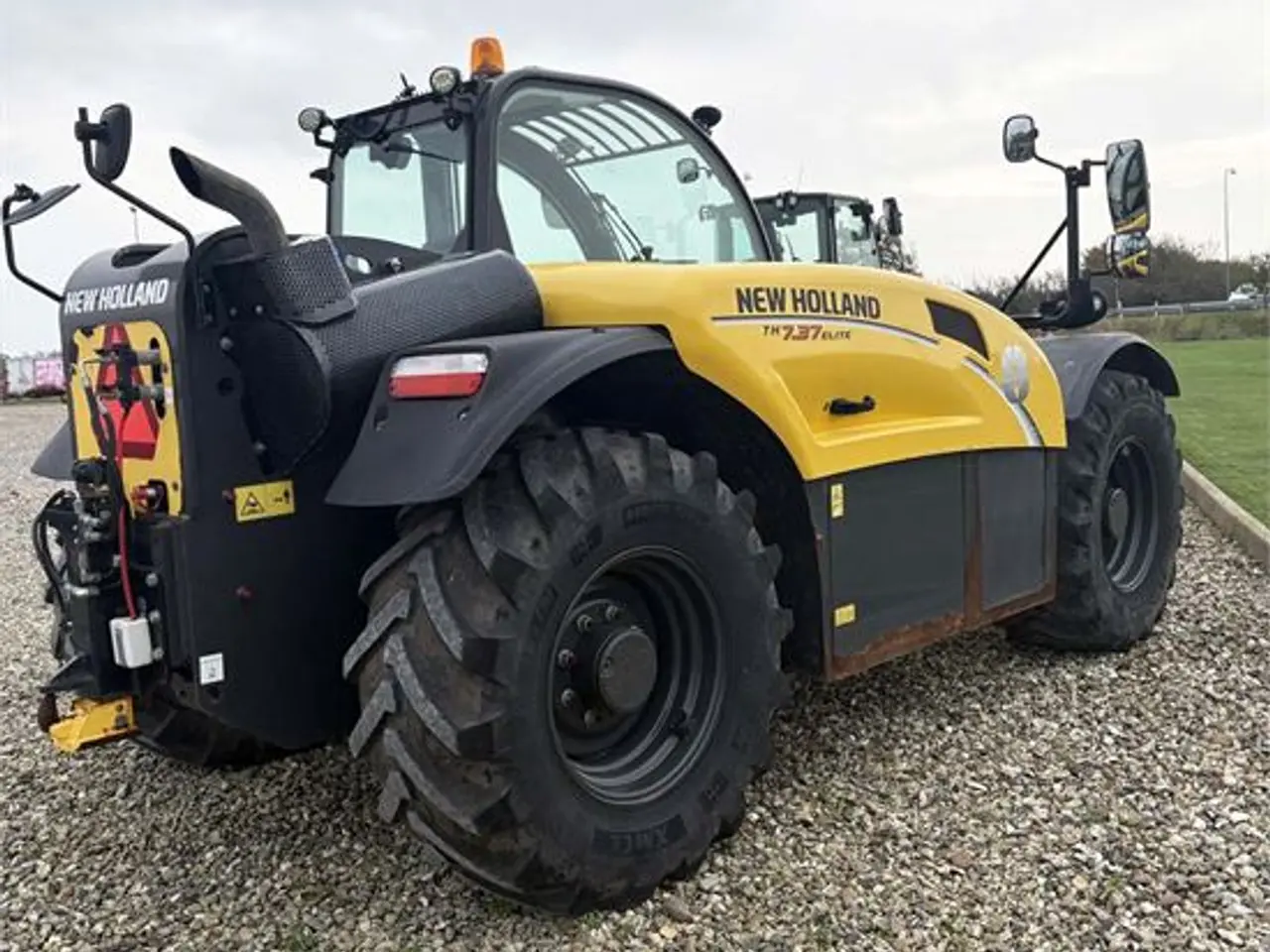 Billede 4 - New Holland TH 7.37 Elite - 9 m - Elite model! - Kapacitet / capacity 3,7 ton