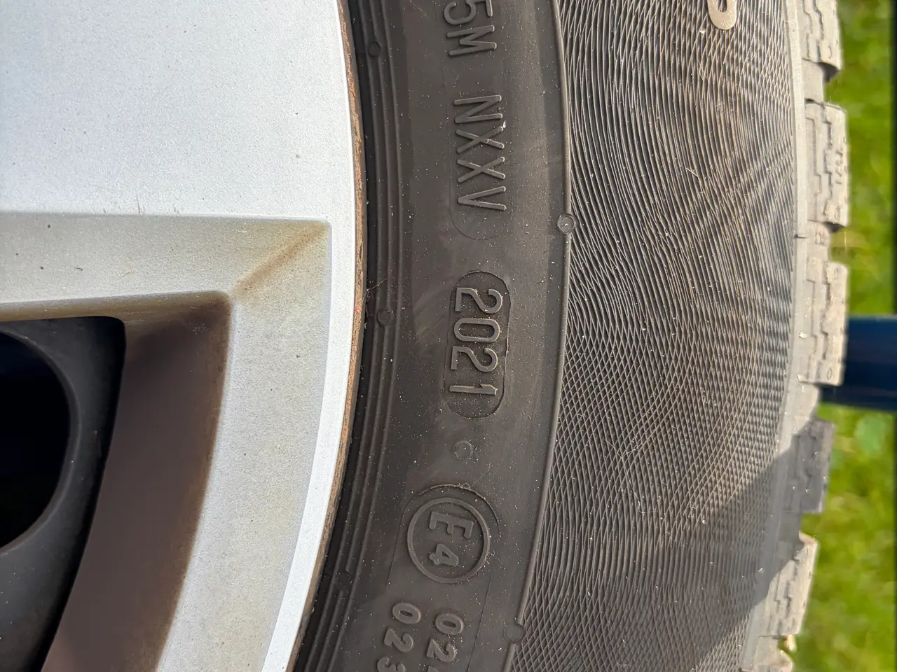 Billede 3 - 4 stk. vinterdæk i 215/60 R16