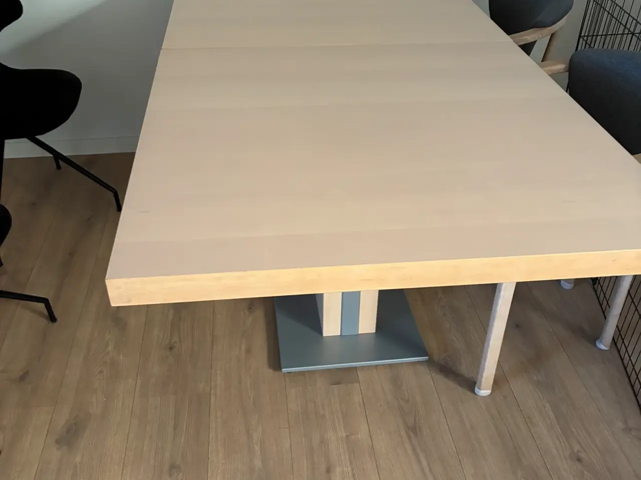 Billede 1 - Stort spisebord i god kvalitet 