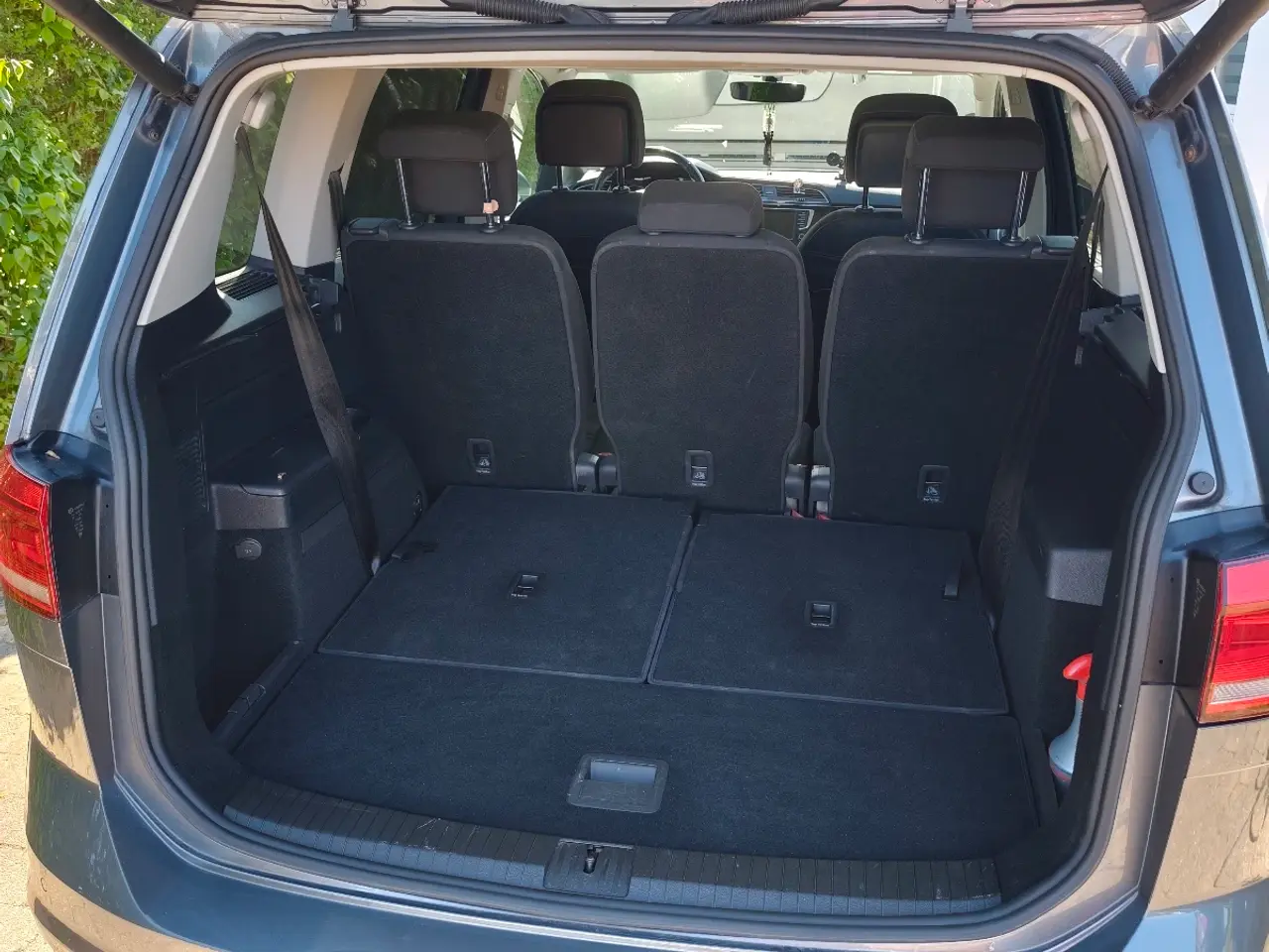 Billede 3 - VW TOURAN 190 HK. LUXUS MODEL