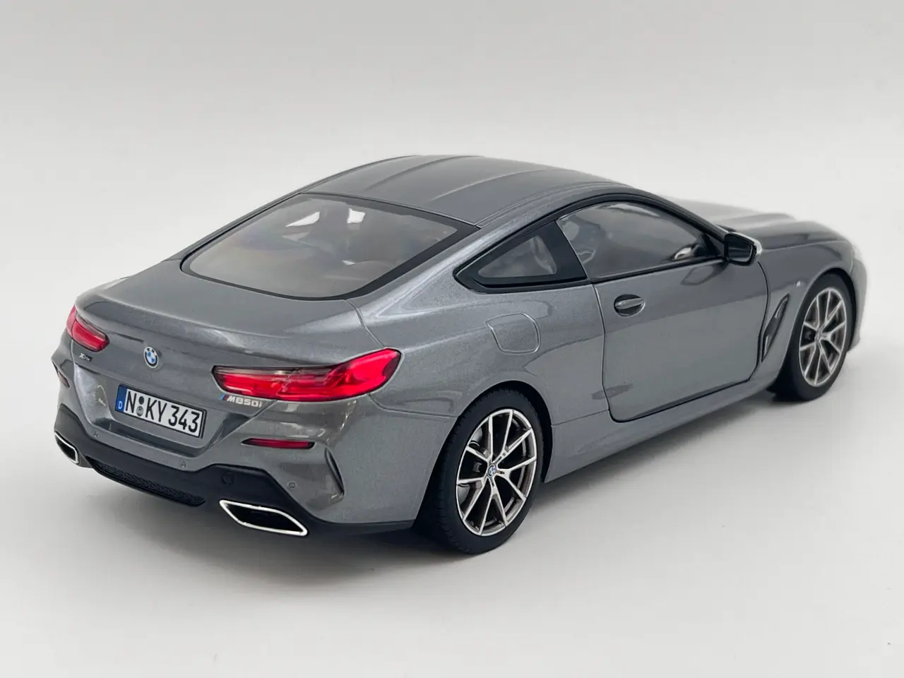 Billede 4 - 2018 BMW M850i Coupe 1:18 Limited Edition 20/200