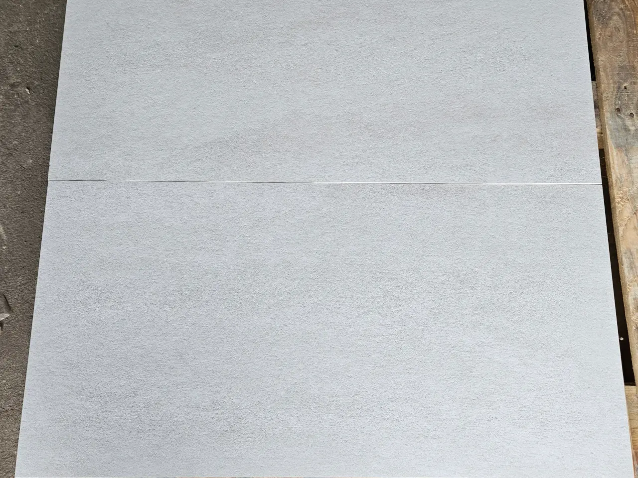 Billede 1 - Gulv- og vægklinke gråhvid 45x90 cm