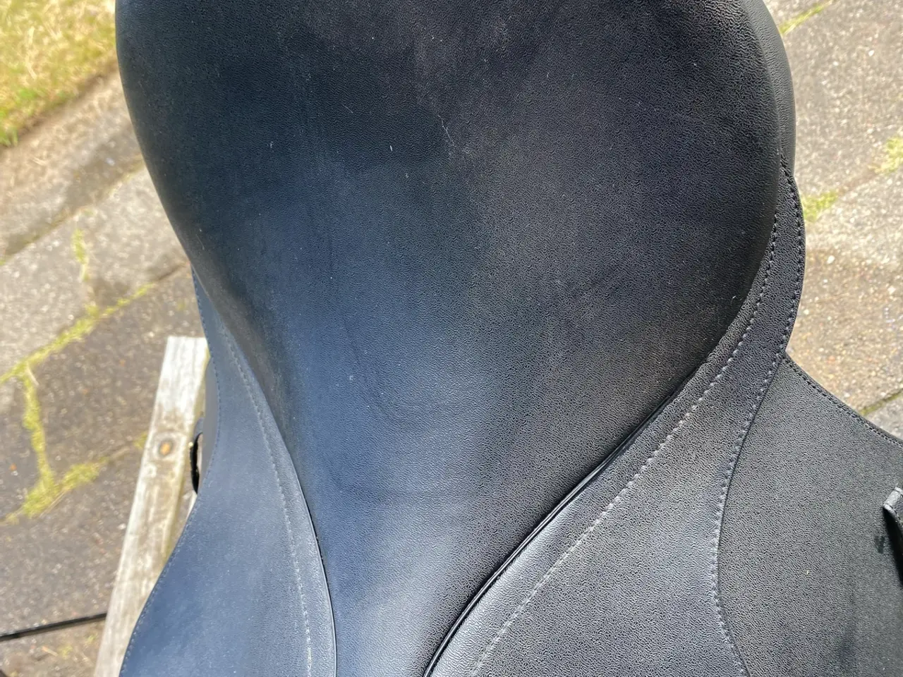 Billede 3 - 17” Wintec dressursadel med Cair luftpudesystem