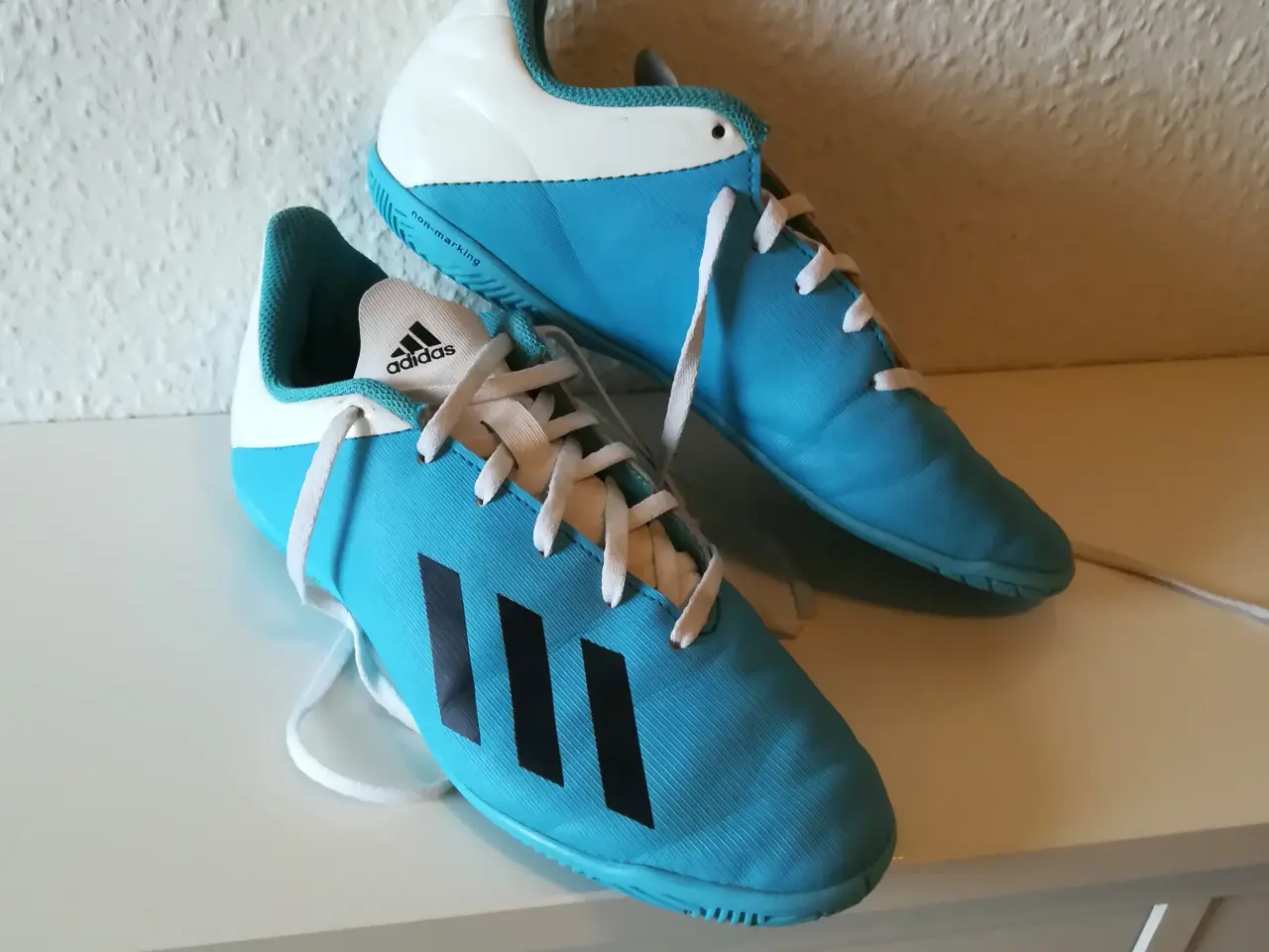 Billede 1 - Indendørssko str 38 Adidas