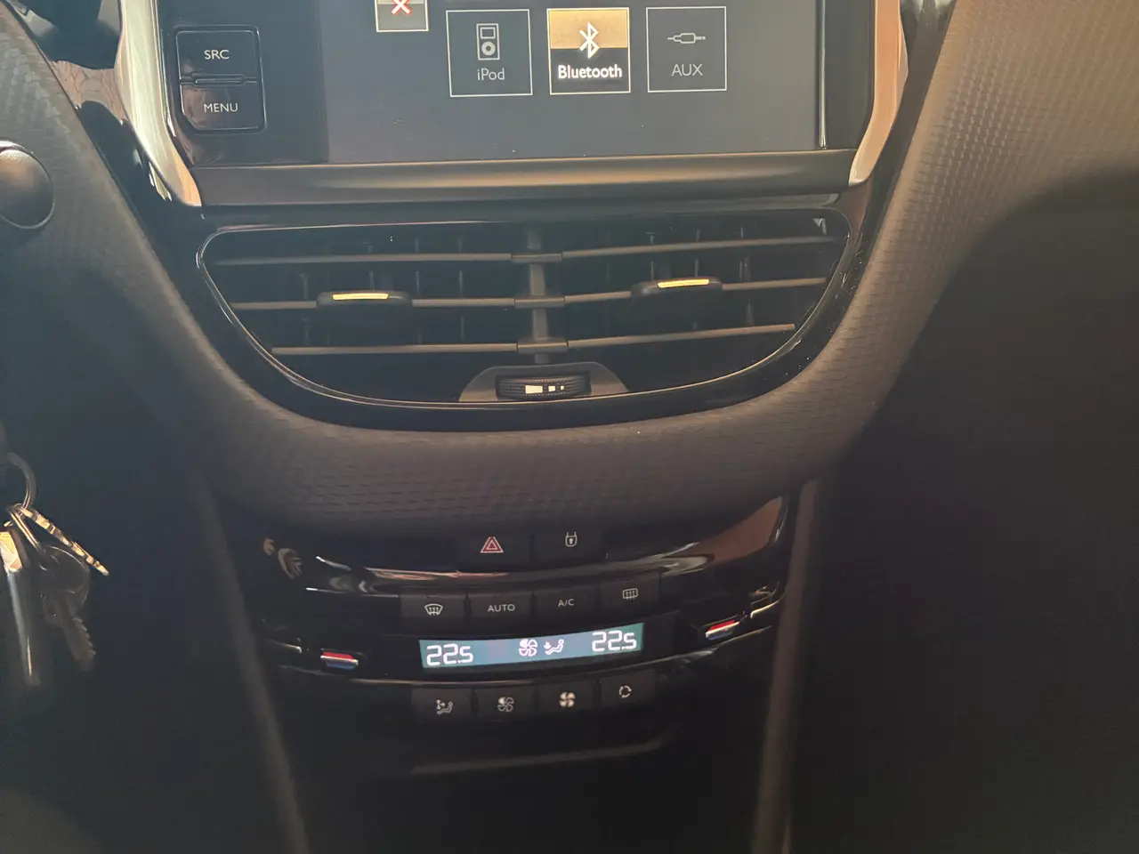 Billede 8 - Peugeot 2008 1,2 e-THP 110 Style Sky 5d