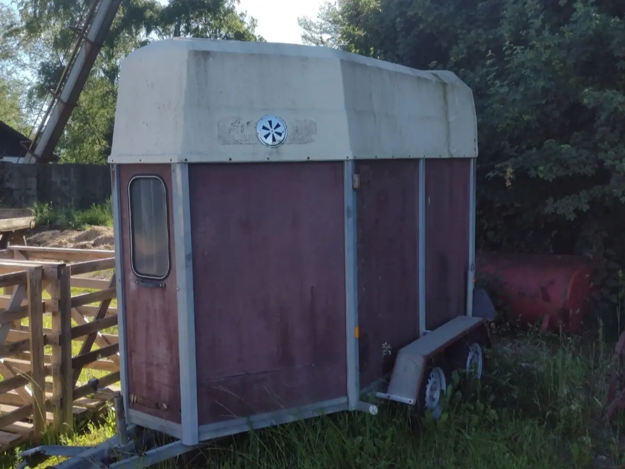 Billede 1 - Hestetrailer 1900 kg / 1200 kg to-akslet