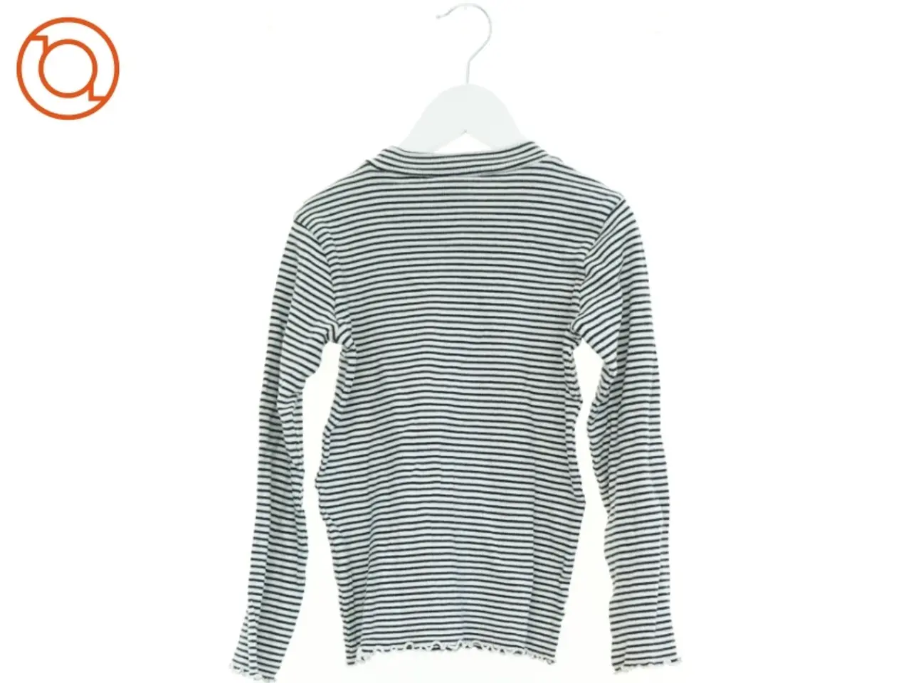 Billede 2 - Bluse fra Friends (str. 128 cm)