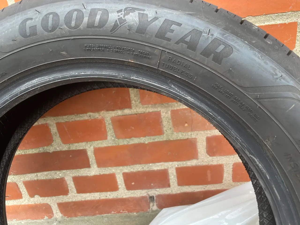 Billede 1 - Goodyear sommerdæk