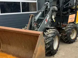 Giant 452 HD