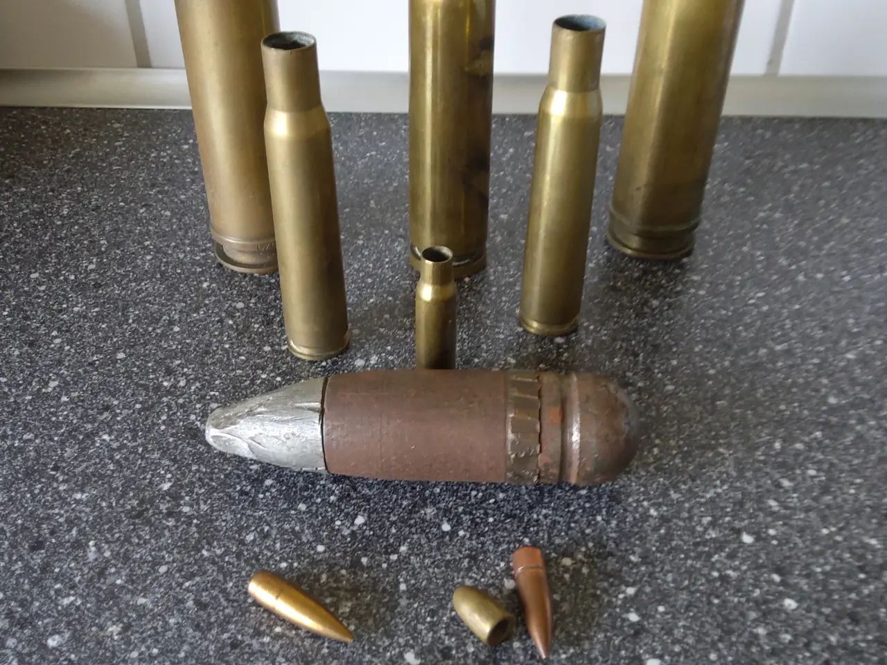 Billede 9 - Messing granat hylsteret en fra 1940.