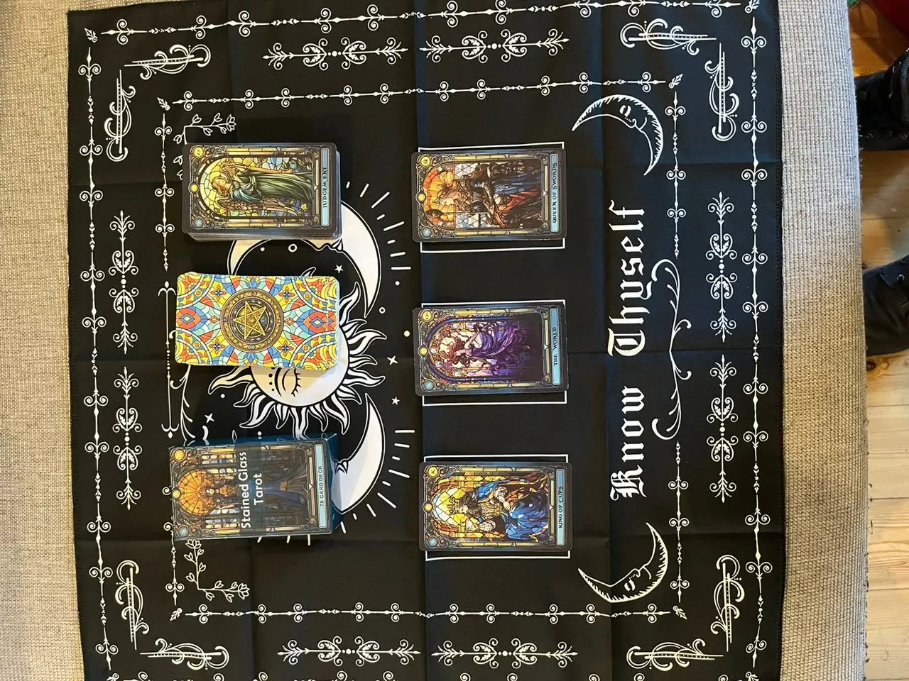 Billede 1 - Stained Glass Tarot - 78 tarotkort (ubrugt)