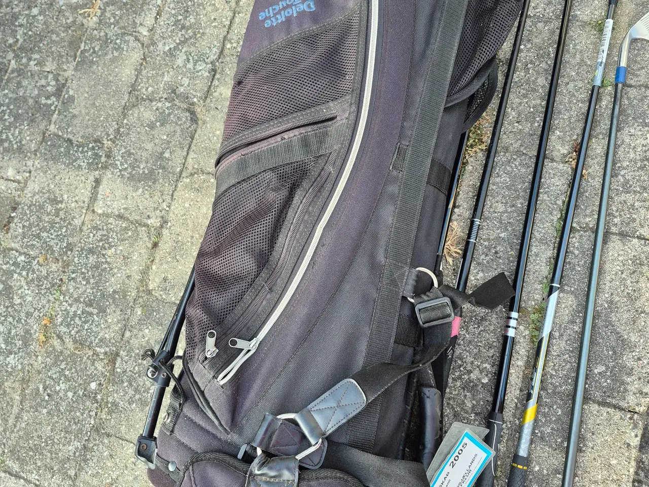 Billede 3 - Golfbag mef støtteben, så den kan stå med flere j