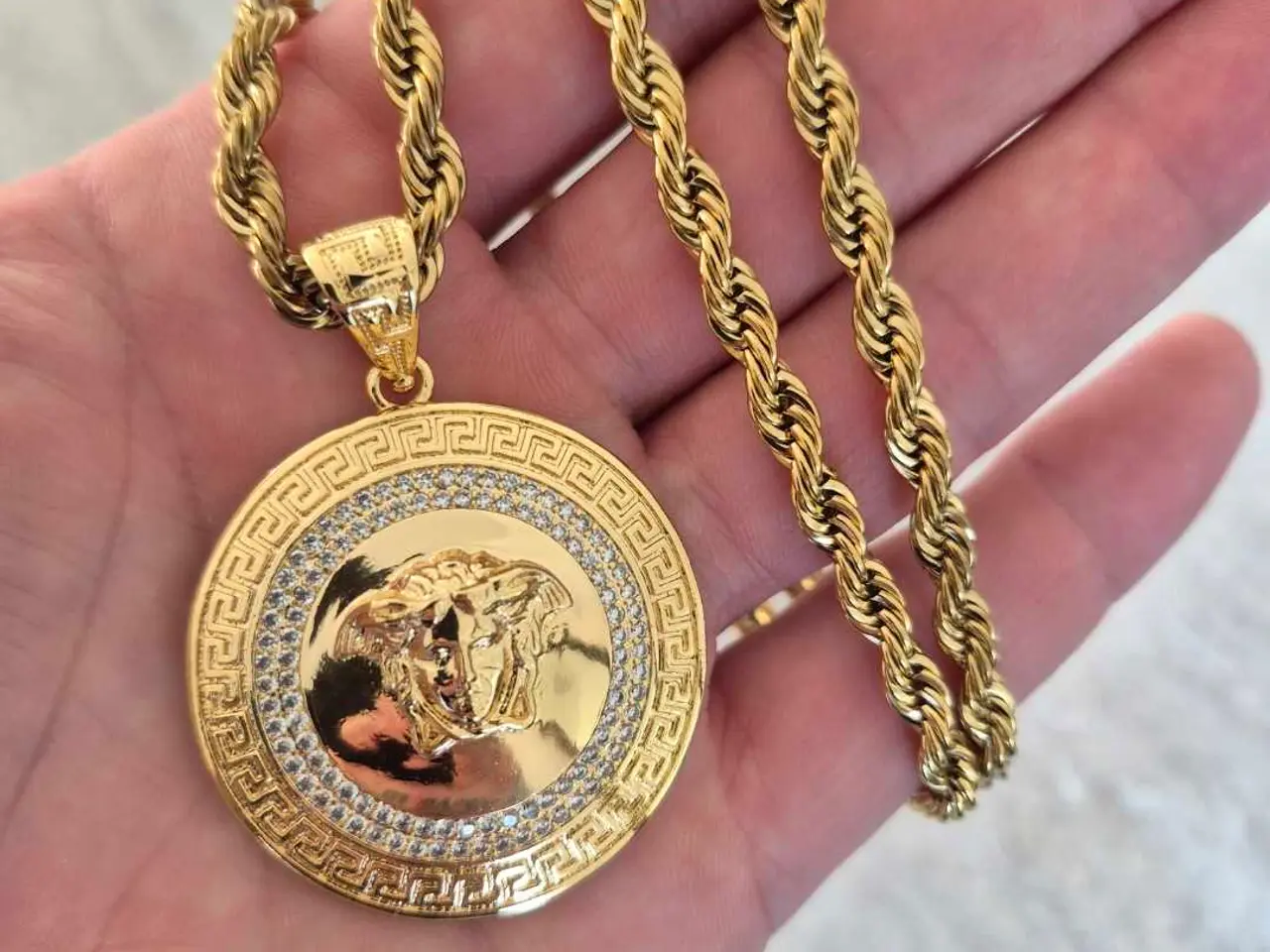 Billede 2 - Guld versace halskæder 