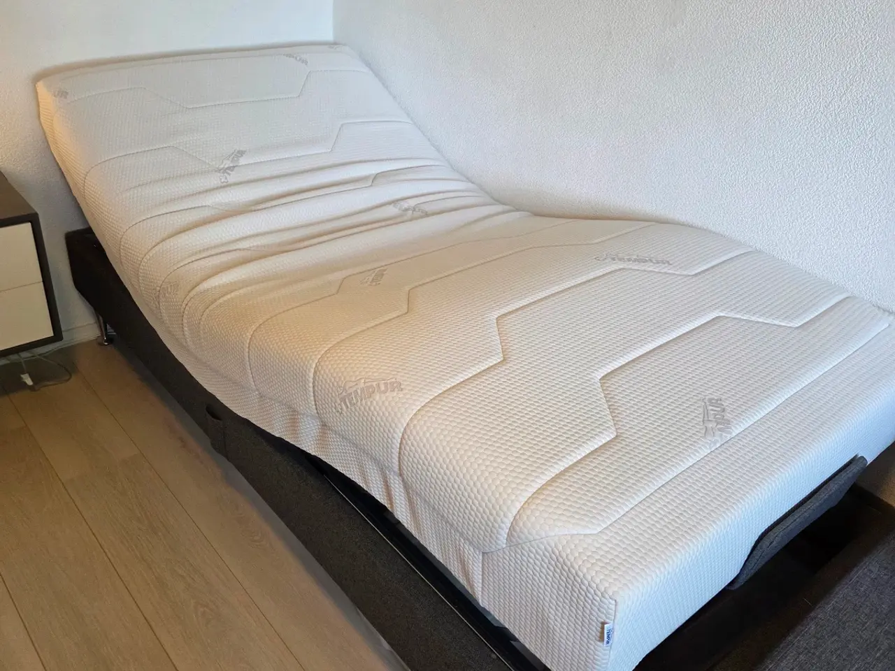 Billede 1 - Tempur madras og elevationsbund