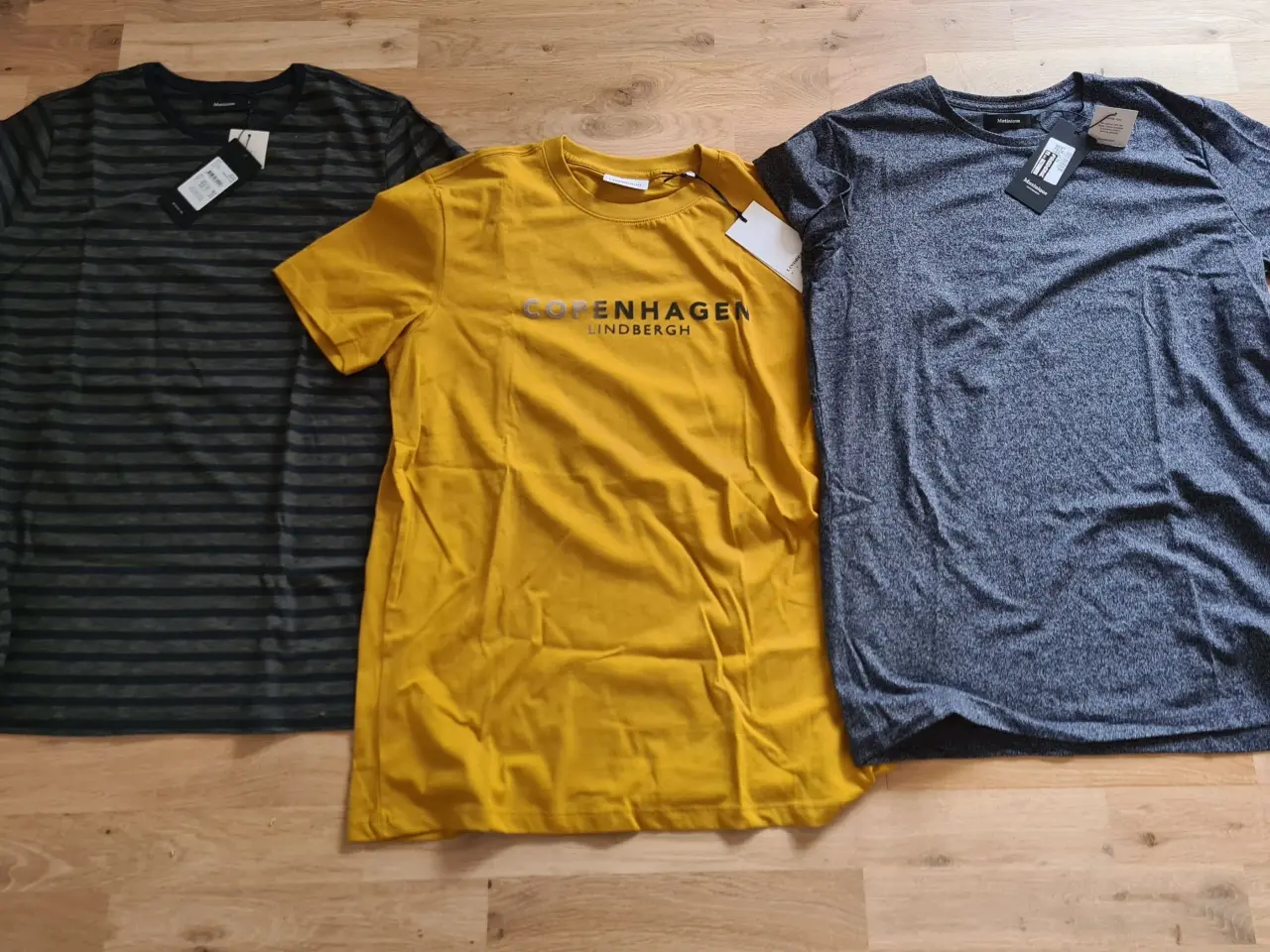 Billede 3 - NYE T-shirts Matinique og Lindbergh - str L