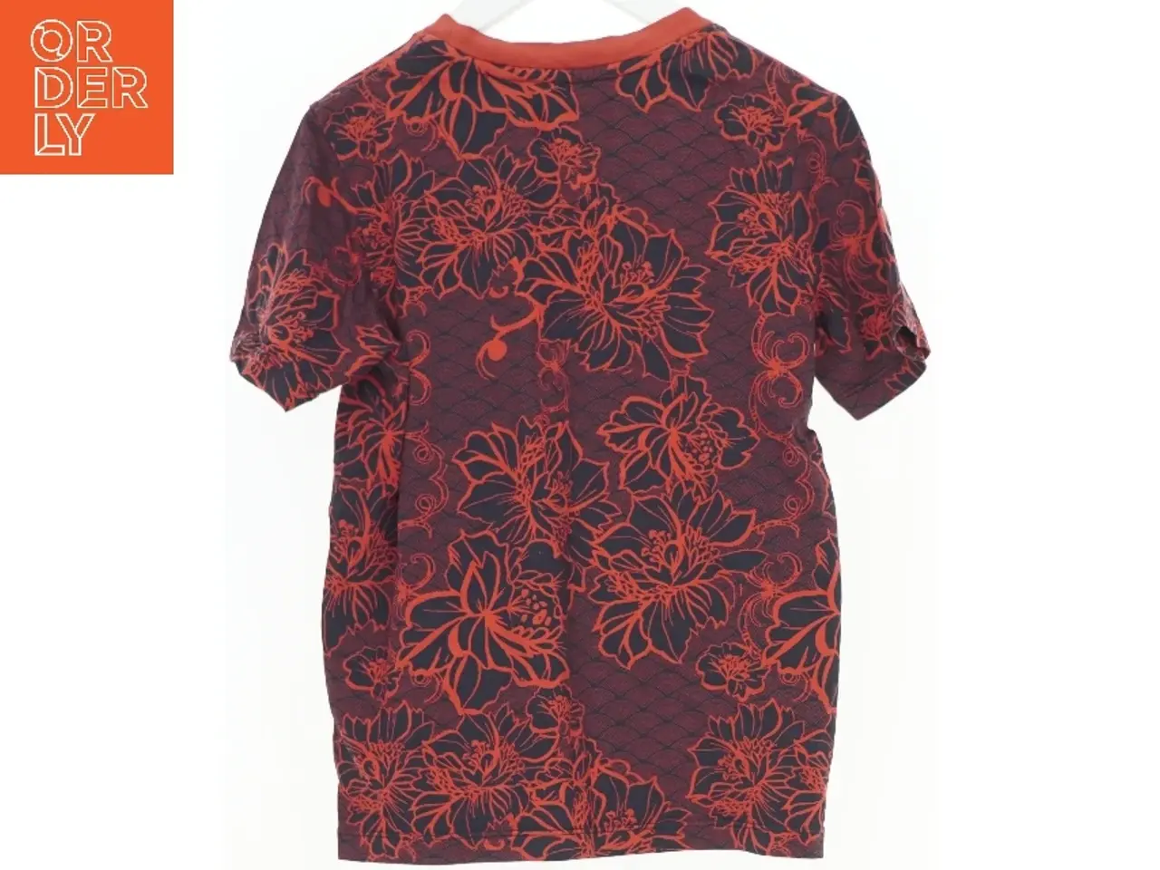 Billede 2 - T-Shirt (str. 140 cm)
