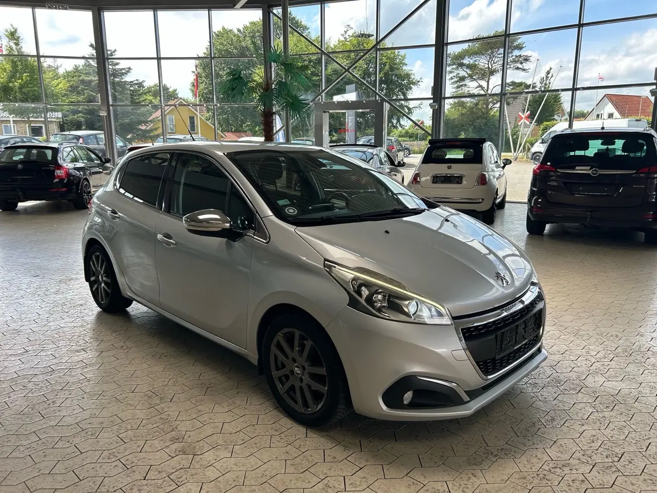 Billede 2 - Peugeot 208 1,6 BlueHDi Allure 100HK 5d