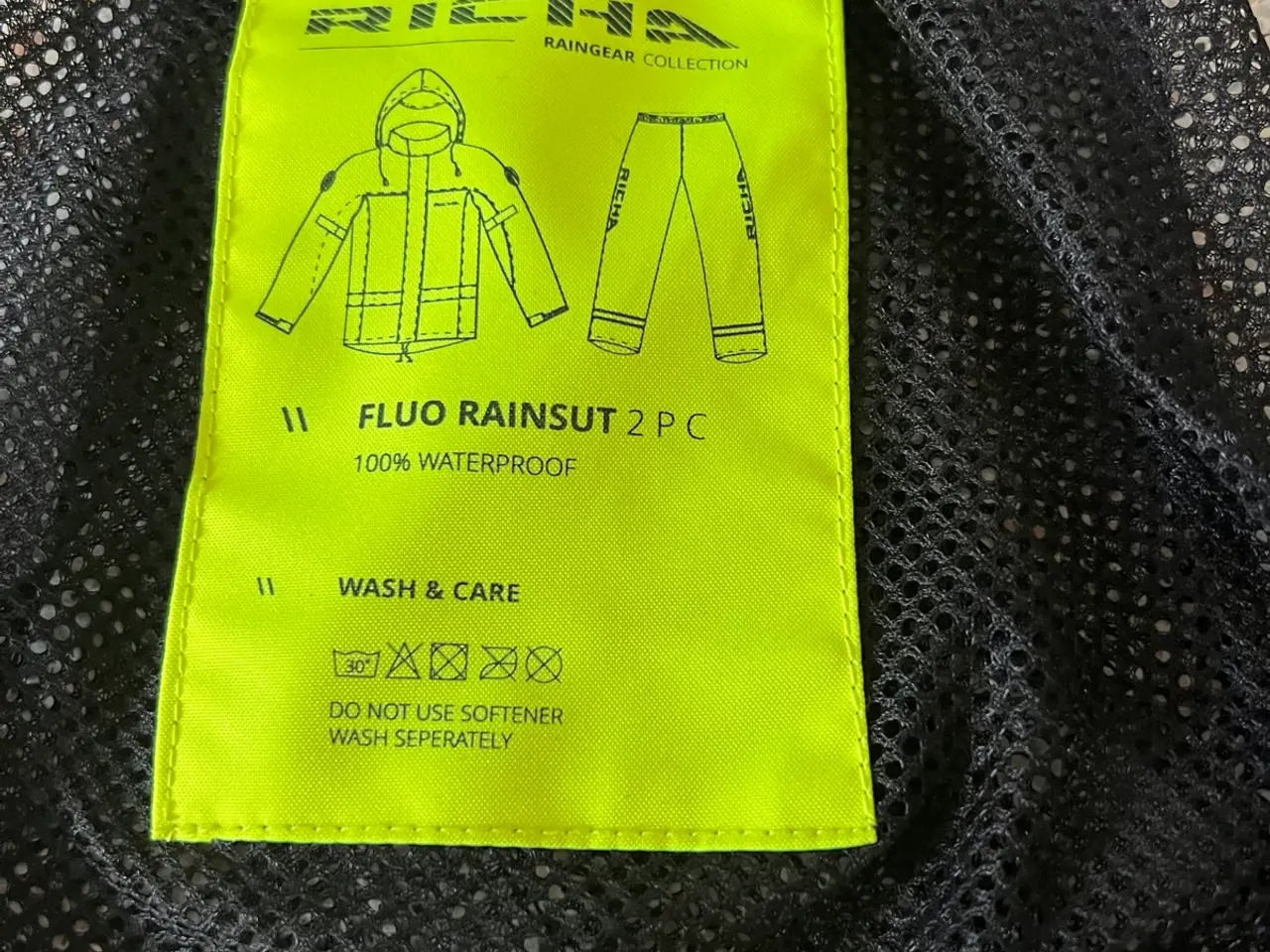 Billede 3 - Richa fluo regnsæt