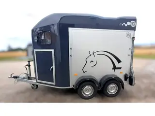 Hestetrailer m/sadelrum (2 hest)