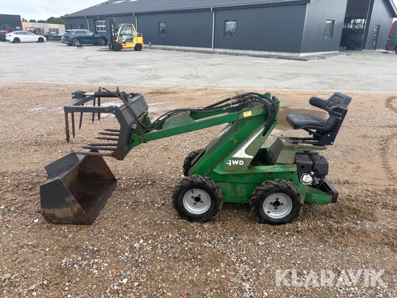 Billede 2 - Minilæsser Avant Proficat 4WD + tilbehør