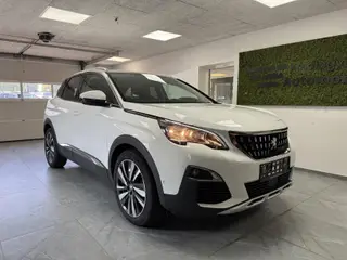 Peugeot 3008 1,2 PureTech Allure 130HK 5d 6g