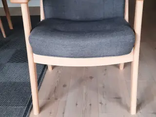 Farstrup lænestol med vippe funktion