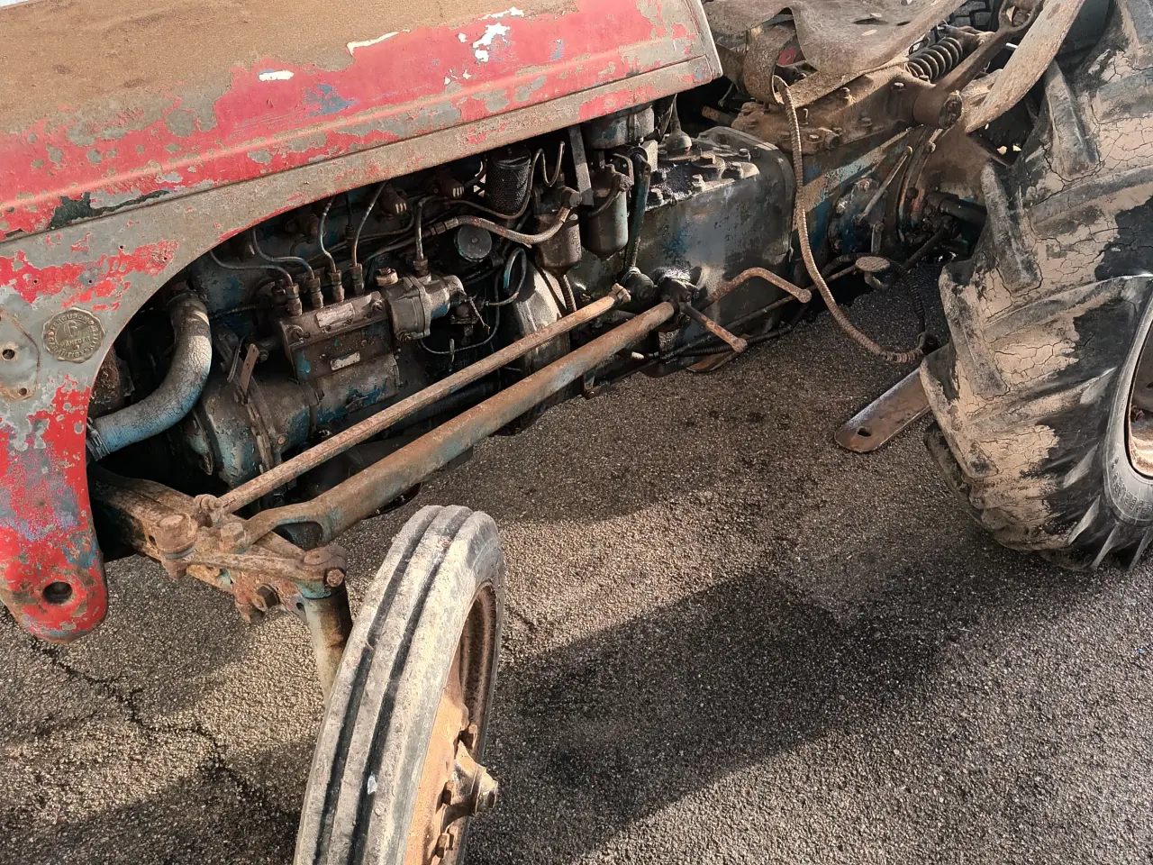 Billede 2 - Grå Ferguson diesel traktor
