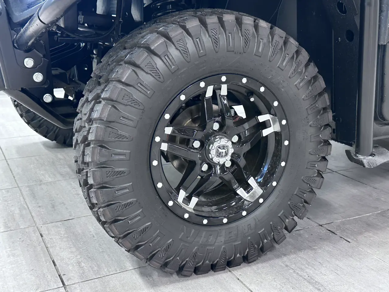 Billede 13 - John Deere XUV865M Gator (UTV) – Kabine, 4x4 og la