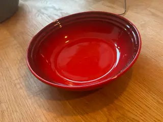 Le Cruset tallerkener og skåle, Signature