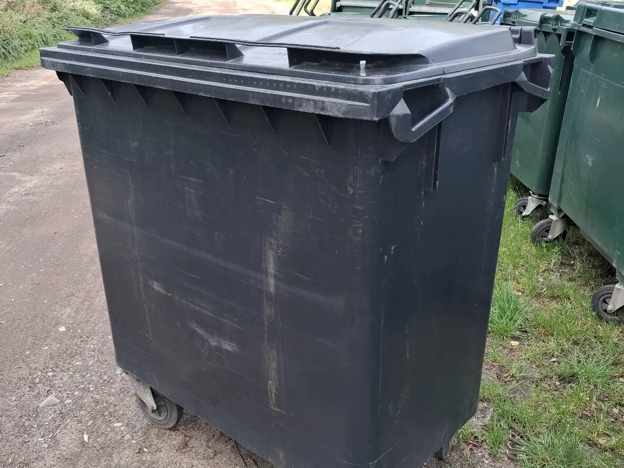 Billede 1 - 7ooL container