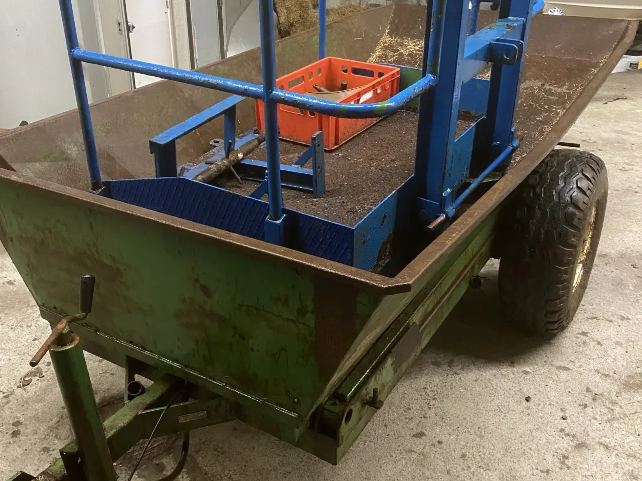 Billede 7 - Fordson super dexta inkl. tipvogn