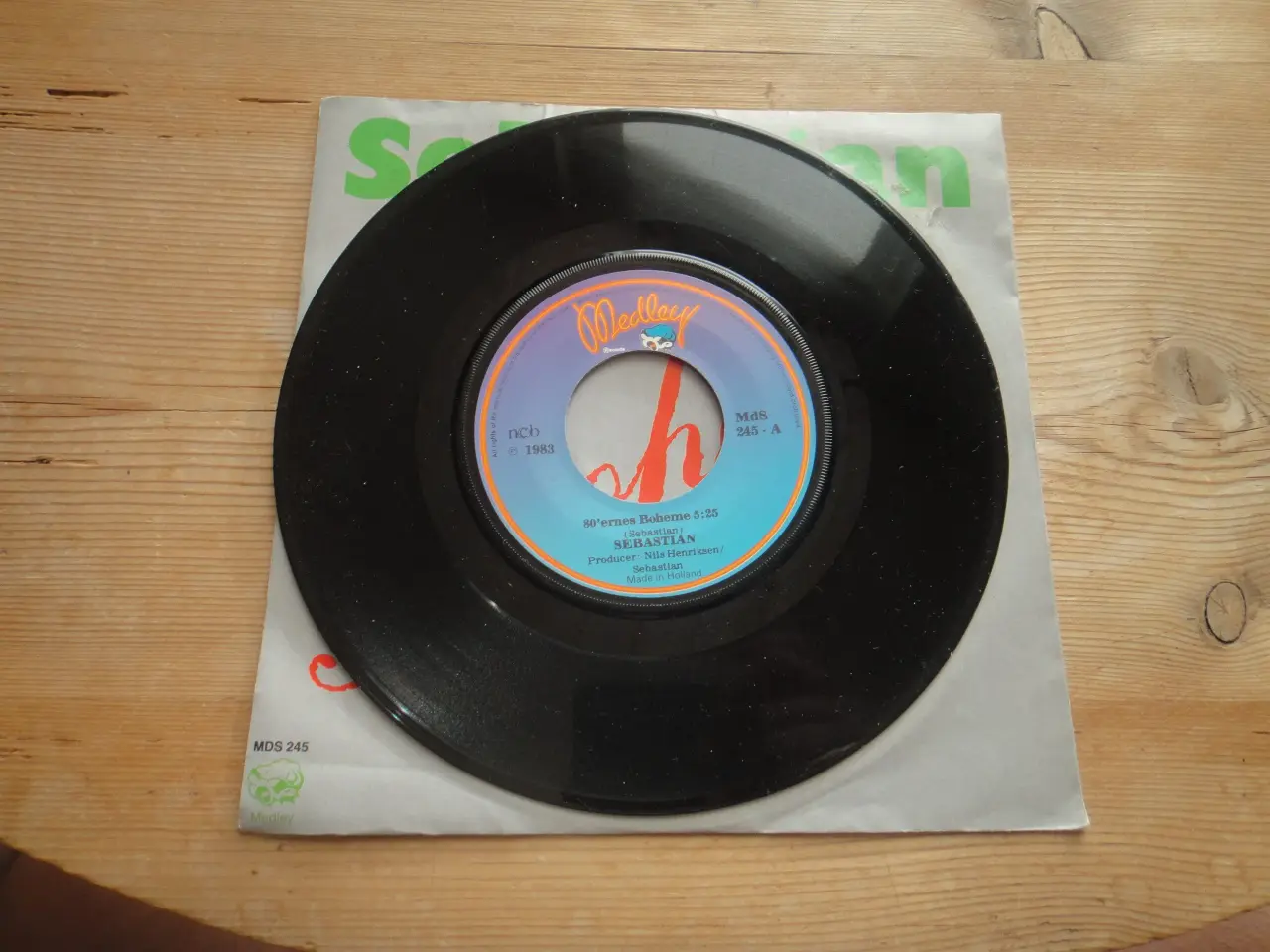 Billede 2 - SINGLE - Sebastian - 80'ernes boheme  