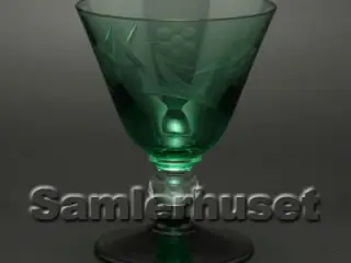 Rio Hvidvinsglas mørkegrøn. H: 95 mm.