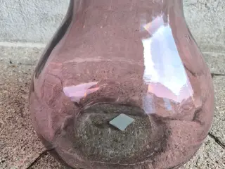 Vase med lyserød skær