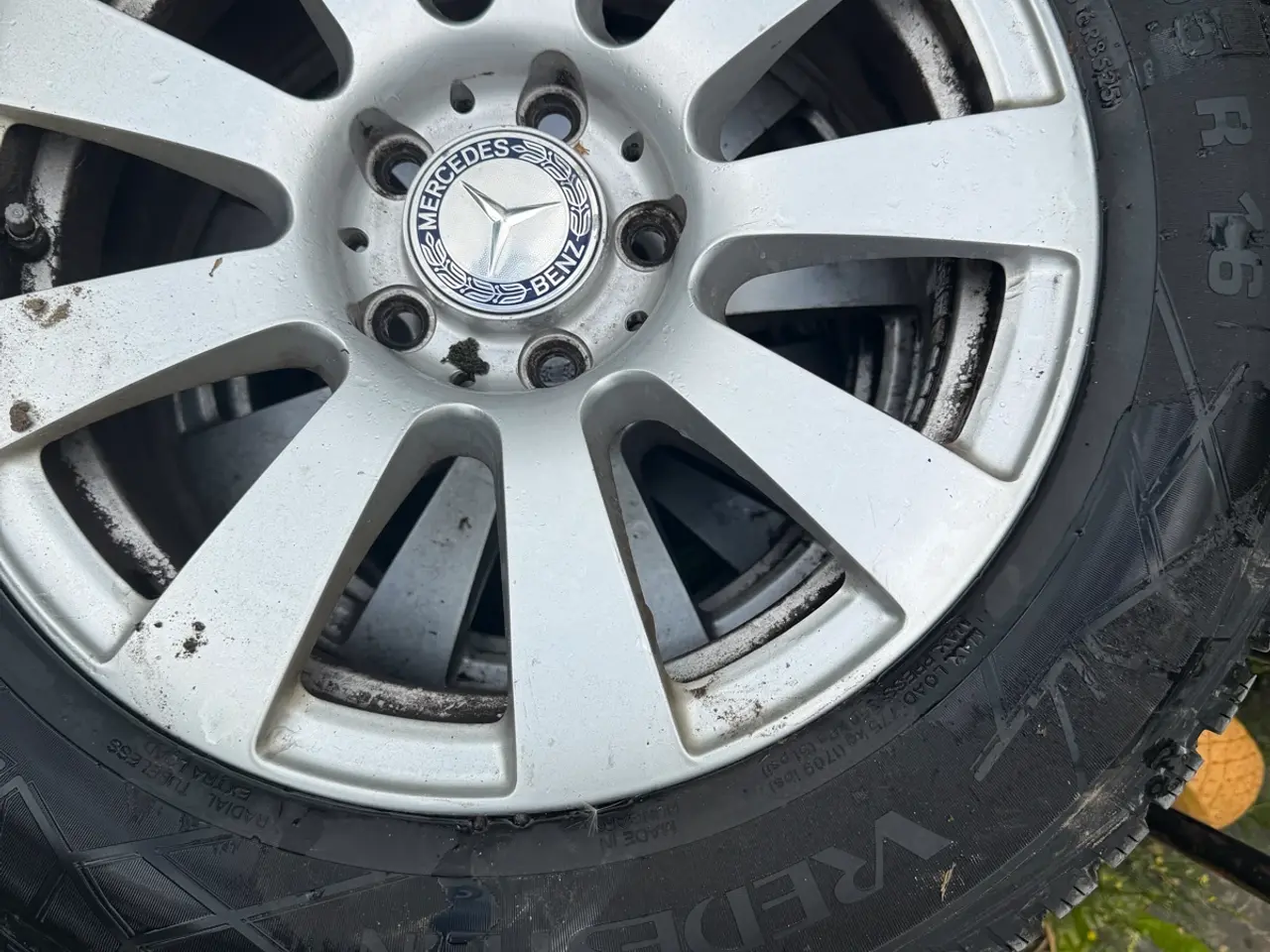Billede 3 - Mercedes fælge med vinter dæk gode