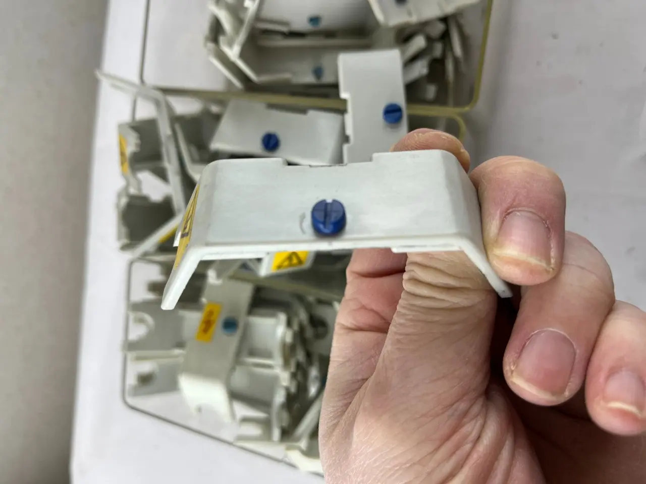 Billede 7 - kontakt Fuse Handle Parts Bulk parti 3 Trays