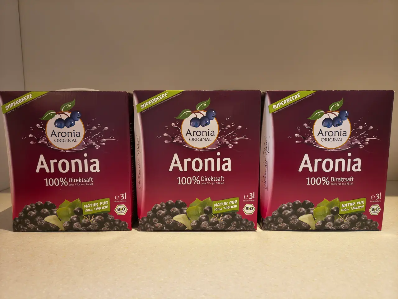 Billede 1 - 3 x 3 liter Aronia saft.