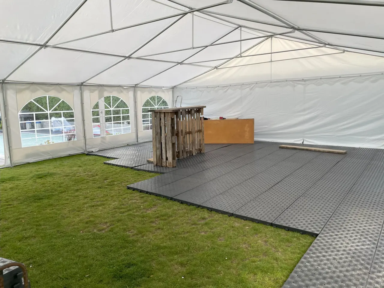 Billede 6 - Udlejning af partytelt 8x10m