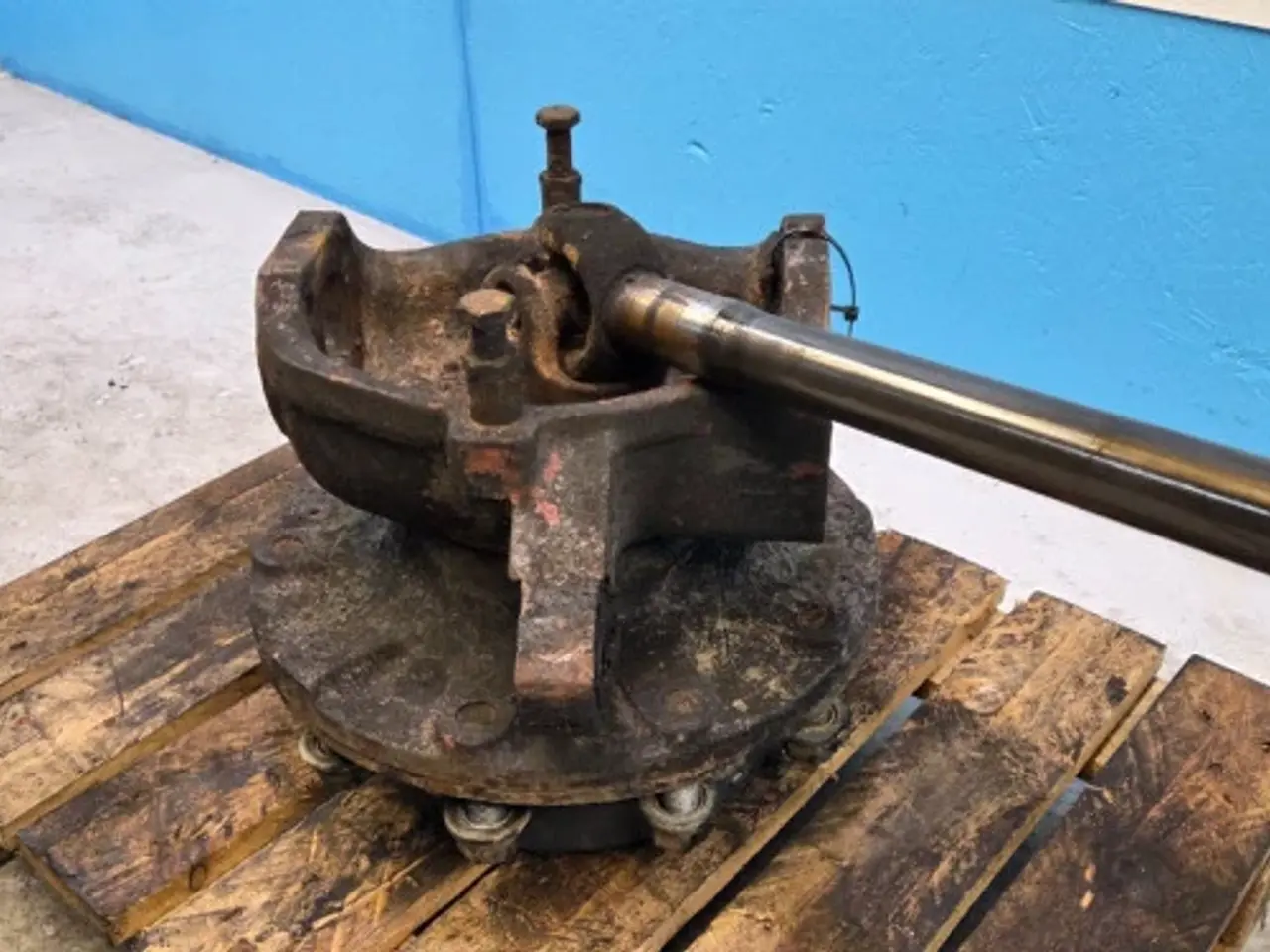 Billede 12 - New Holland LB115B Hjulnav L. 85821289