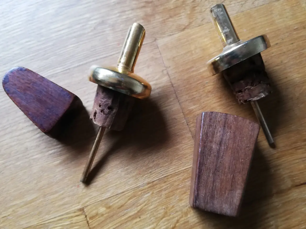 Billede 2 - Teak skænkepropper