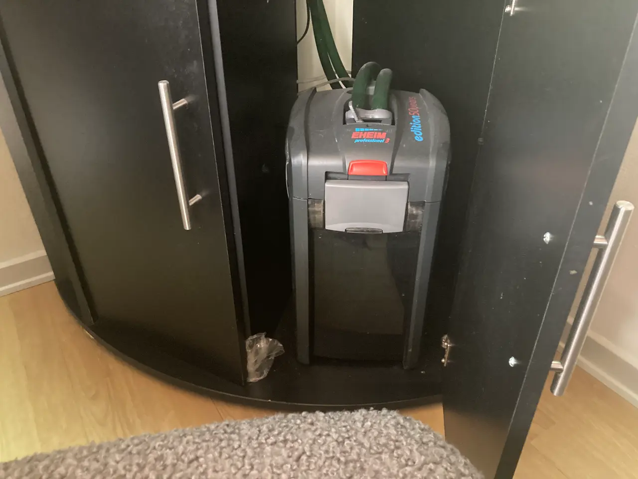 Billede 1 - Juvel 190l hjørne akvarie med spandpumpe 